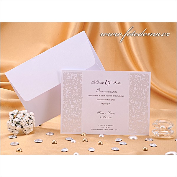 Svatební oznámení ve formě jednodílné karty s ozdobnými pruhy po stranách