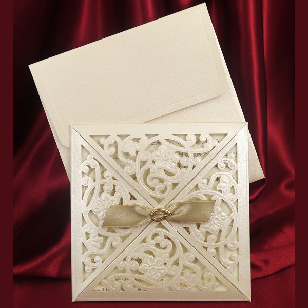 Dvoudílné svatební oznámení tvaru čtverce